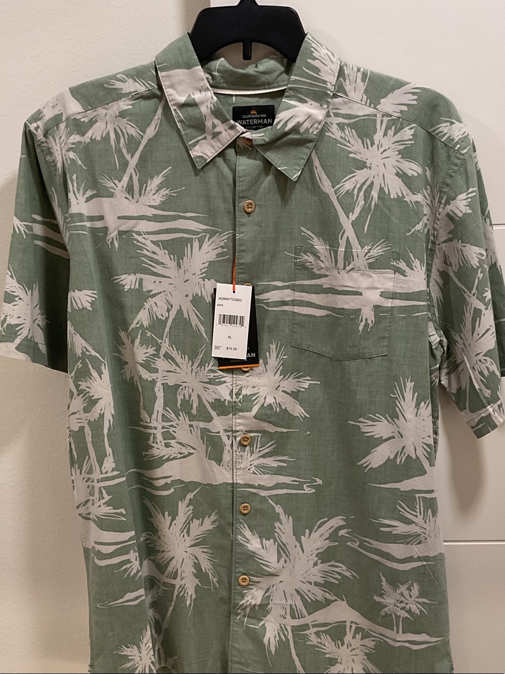 Quiksilver Green and White Palm-Print Short Sleeve Button-Down Shirt